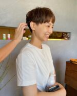 バッサリカットのとってもcuteなお客様💇‍♀️
すごくお似合いで一際目をひきました👀
ショートスタイル楽しんでくださいね♪
ありがとうございました💇‍♀️

【求人のお知らせ】
trico hairでは、2025年新卒生、スタイリスト、アシスタント、ママさん美容師の仲間を募集しております！
今回は1名のみとなりますが、もし良い出会いがあれば増員も…。
一旦10月いっぱいで締め切らせていただきますので、是非是非一度DMやお電話等からご連絡をお待ち致しております！
trico hairを通じて頂くご縁を少しずつ紡いで素敵なライフスタイルで過ごしていけるように一緒に盛り上げれたら嬉しいです✂︎
ご連絡お待ち致しております！

#tricohair  #トリコヘアー #上小田井美容室 #西区上小田井　#ウトカヘアアンドスパ #utocahairandspa #美容室 #ヘア #カラー #short #笑顔 #求人 #美容師求人